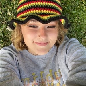 Meet your Posher, Sterling